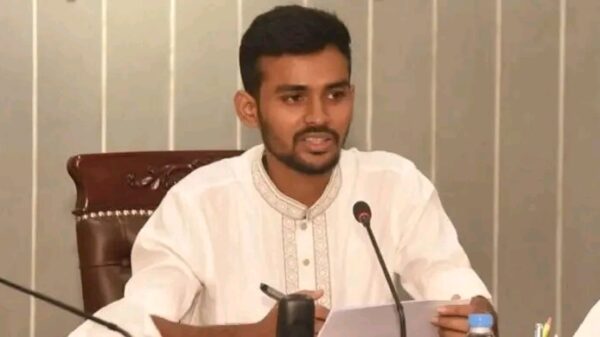 ঢাকা-১০ আসনের ভোটার হতে যাচ্ছেন উপদেষ্টা আসিফ মাহমুদ