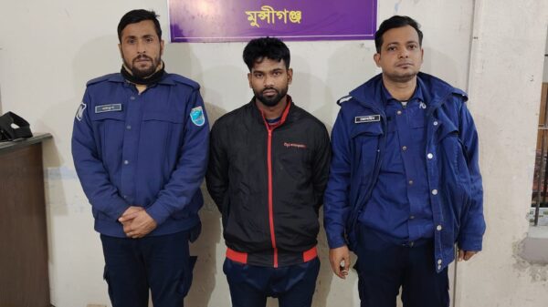 সিরাজদিখানে ২৫ পিছ ইয়াবাসহ মাদক কারবারি ফাহিম চৌধুরী আটক