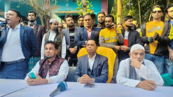 শিবচরে জনগণের ভালোবাসায় সিক্ত কামাল জামান মোল্লা, বিজয়ের প্রত্যয়ে নেতাকর্মীরা