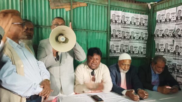 সিরাজদিখানে সতন্ত্র প্রার্থী মমিন আলীর গণসংযোগ