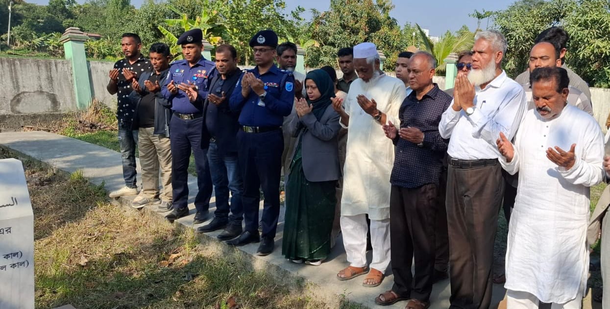সিরাজদিখানে স্বরাষ্ট্র উপদেষ্টার আগমন, সড়ক উদ্বোধন ও কবর জিয়ারত