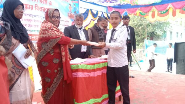 কালকিনিতে আর্লি বার্ড ইন্টারন্যাশনাল স্কুলের বার্ষিক ক্রীড়া প্রতিযোগিতা অনুষ্ঠিত