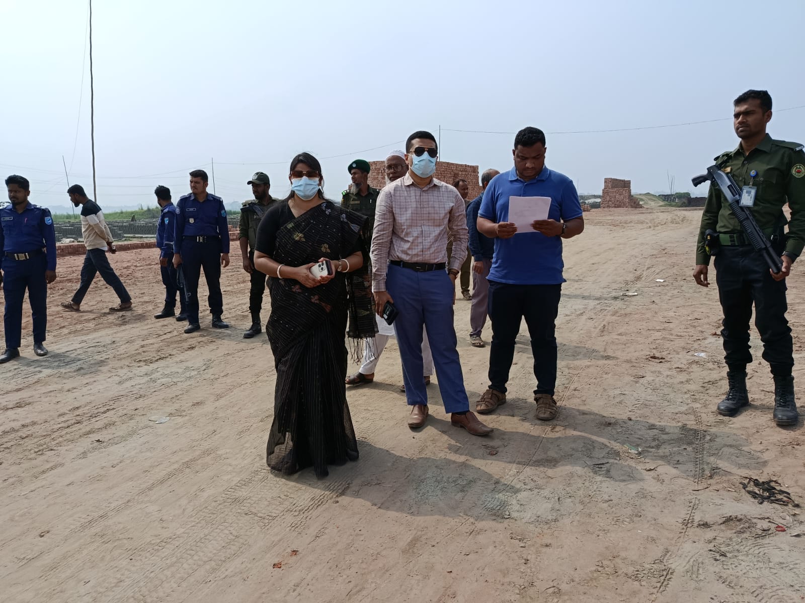 সিরাজদিখানে ইকো সিরামিক্সসহ দুই ইট ভাটায় ৯ লক্ষ টাকা জরিমানা