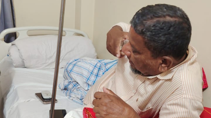 সিরাজদিখানে মসজিদের মাইক বাজানোকে কেন্দ্র করে সহ-সভাপতিকে মারধরের অভিযোগ
