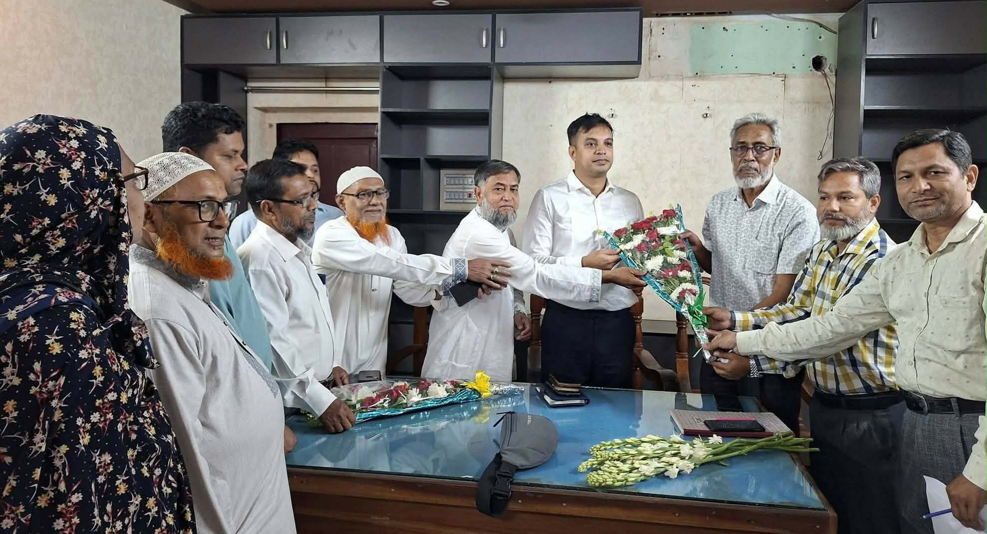 কালকিনিতে নবনির্বাচিত ইউ.সি.সি.এ চেয়ারম্যানের আনুষ্ঠানিক দায়িত্ব গ্রহন