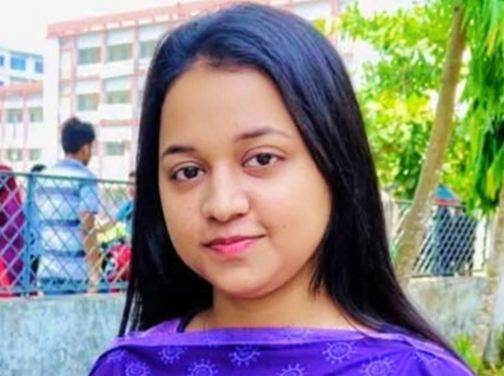 মাদারীপুরে ঘরে ঢুকে প্রবাসীর স্ত্রীকে কুপিয়ে হত্যা