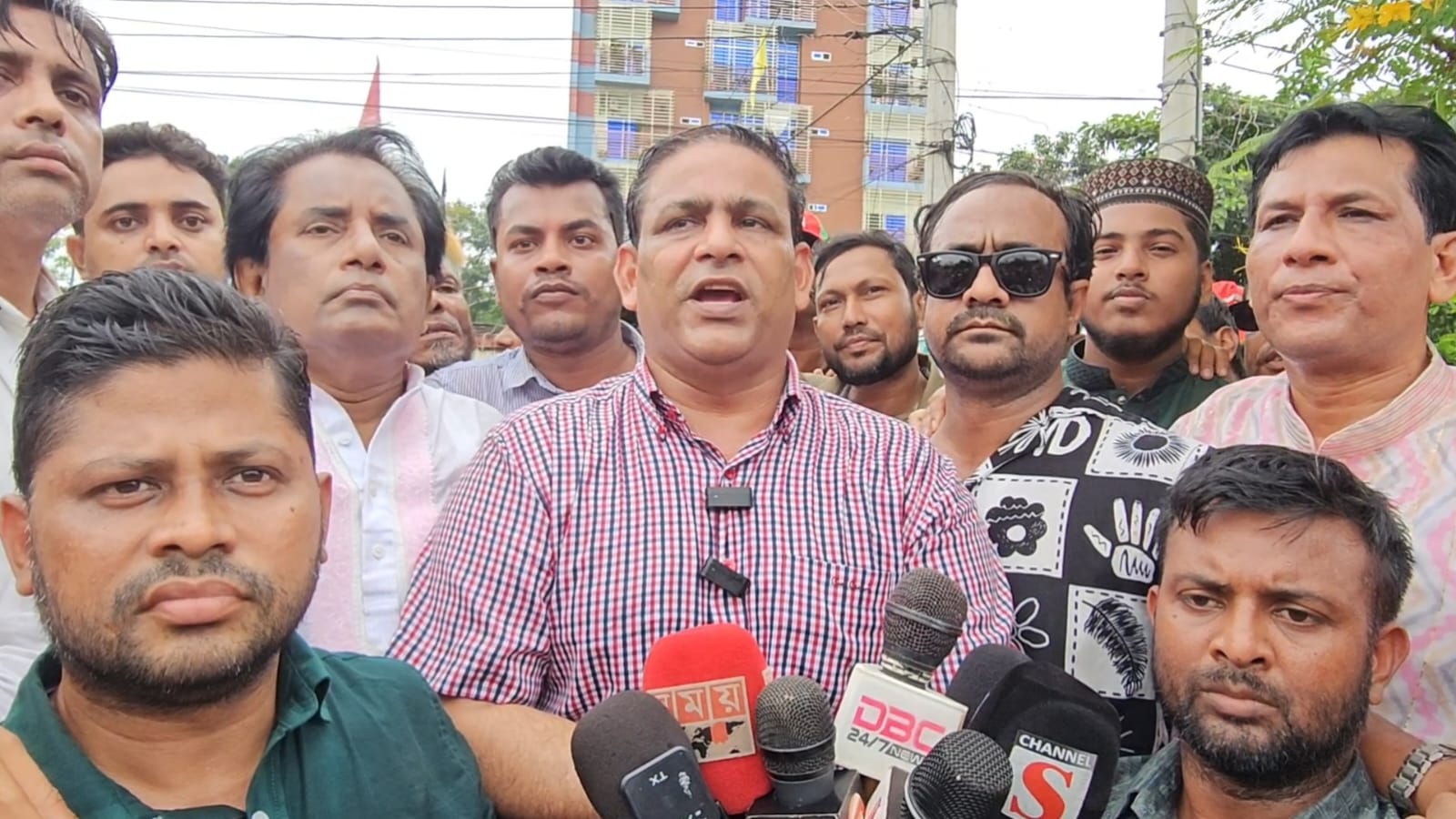পরনিন্দা করে লাভ নাই তারেক রহমান রাতের ভোটে নির্বাচিত প্রধানমন্ত্রী নয় এমপি: খোকন